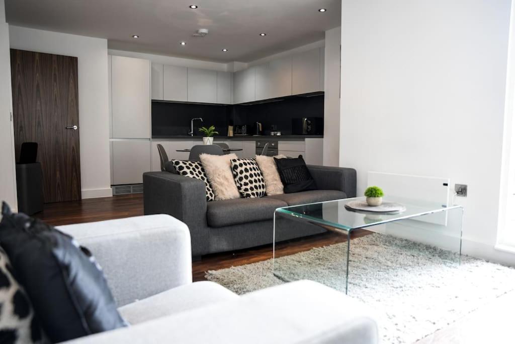 Modern 2 Bedroom Apartment - City Centre - Parking Manchester Exteriör bild